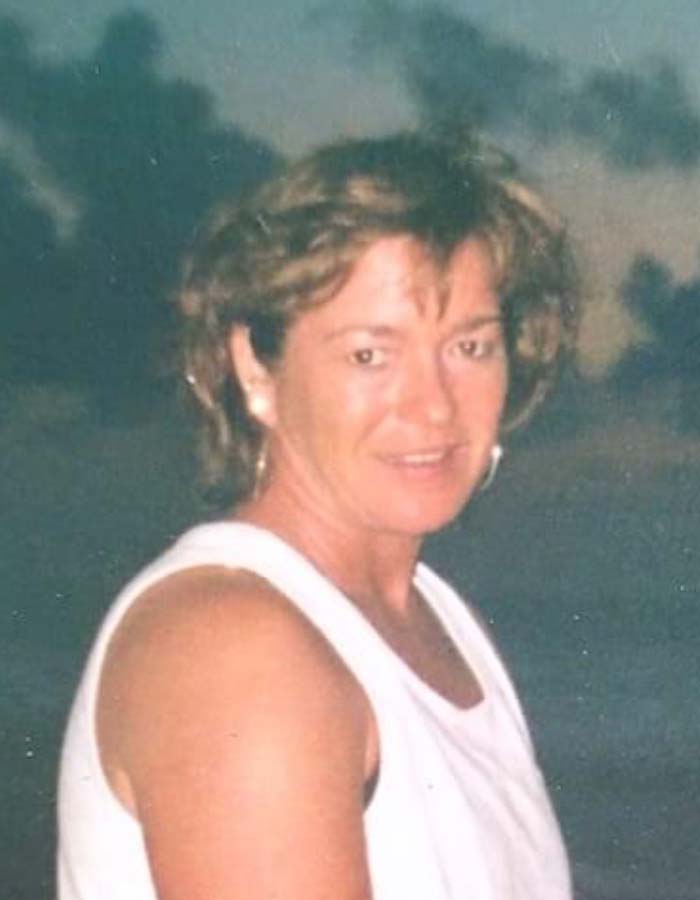 Julie Lensing Obituary, Des Moines, Iowa Iles Funeral Homes