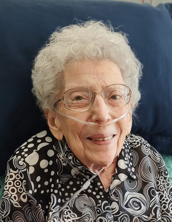 Helen Hickman Obituary, Des Moines, Iowa Iles Funeral Homes